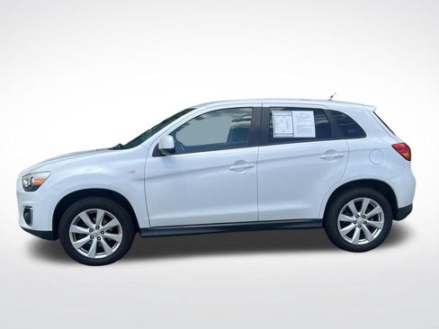 Used 2015 Mitsubishi Outlander Sport ES FWD image 2