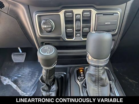 New 2026 Jeep Gladiator Mojave AWD/4WD image 15