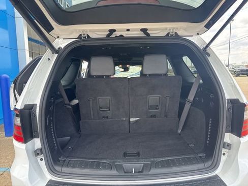 Used 2024 Dodge Durango GT RWD image 12