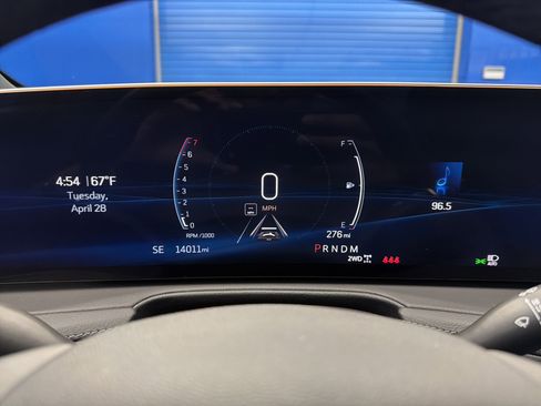 Used 2025 Cadillac XT4 Premium Luxury w/ Cold Weather Package AWD/4WD image 18