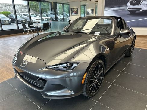 New 2025 MAZDA MX-5 Miata RF Grand Touring image 4
