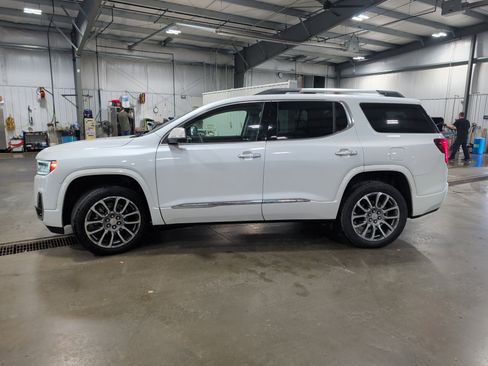 Used 2023 GMC Acadia Denali w/ Denali Technology Package AWD/4WD image 5