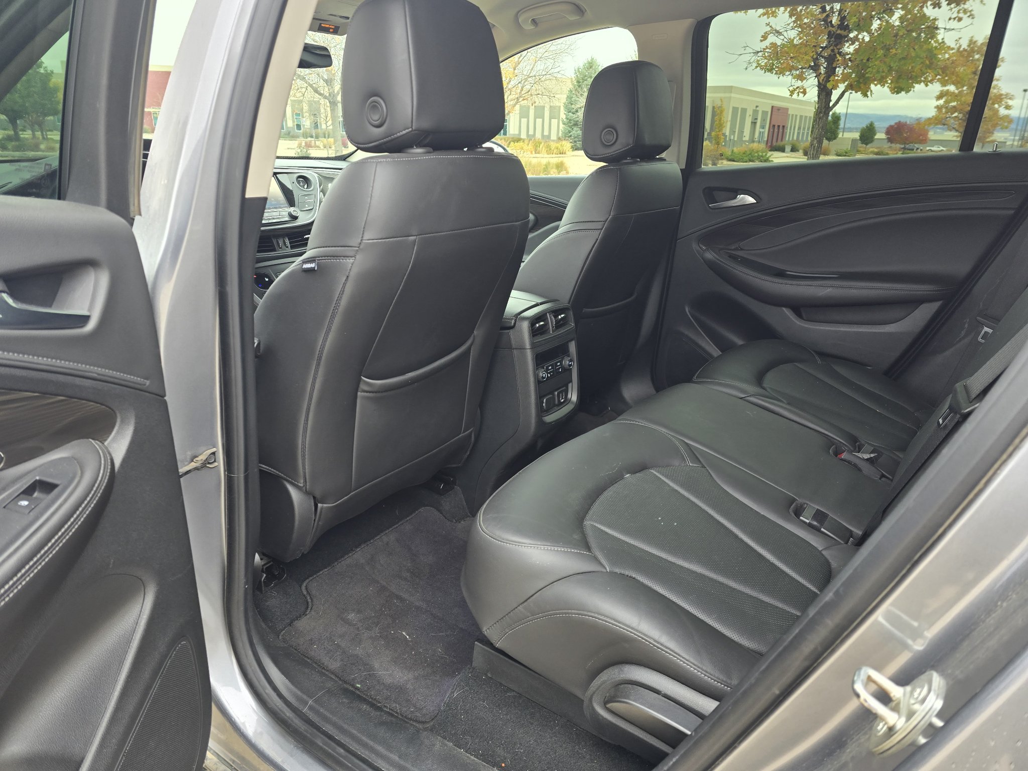 Used 2020 Buick Envision Essence AWD/4WD image 15