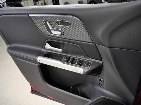 New 2026 Mercedes-Benz GLB 250 4MATIC image 13