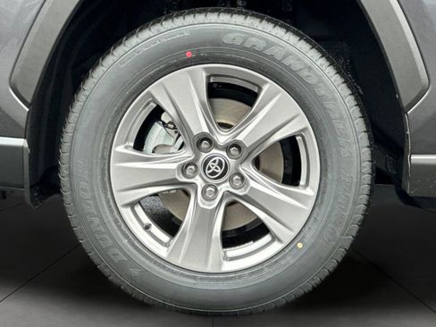 New 2025 Toyota RAV4 XLE image 33