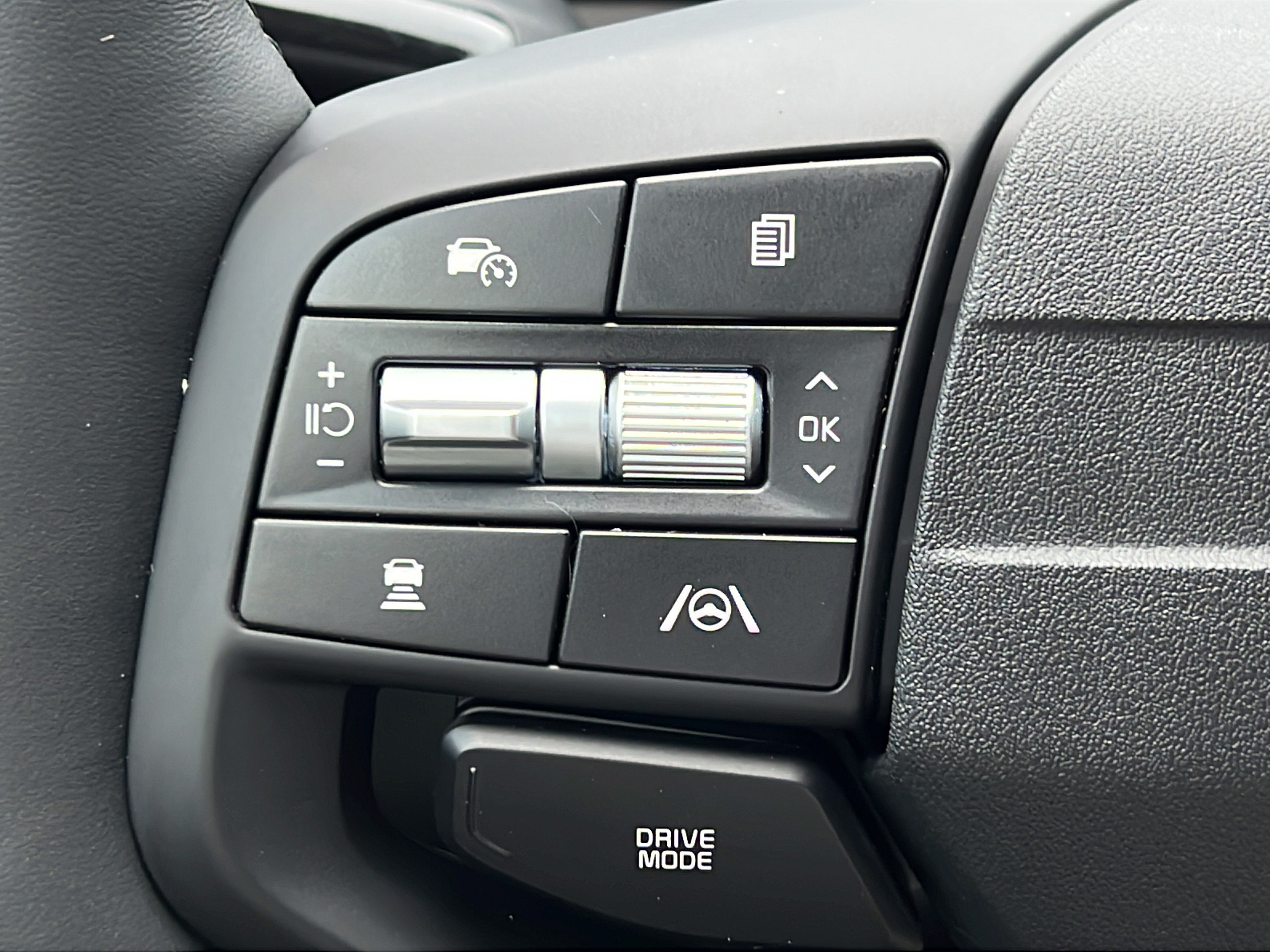 New 2027 Kia Sportage LX FWD image 18