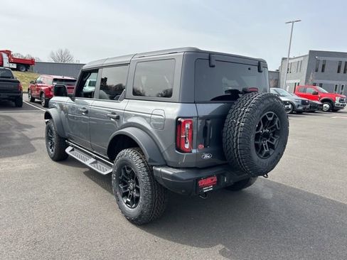 New 2026 Ford Bronco Badlands image 5