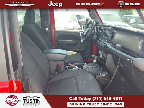 Used 2020 Jeep Wrangler Sport AWD/4WD image 16