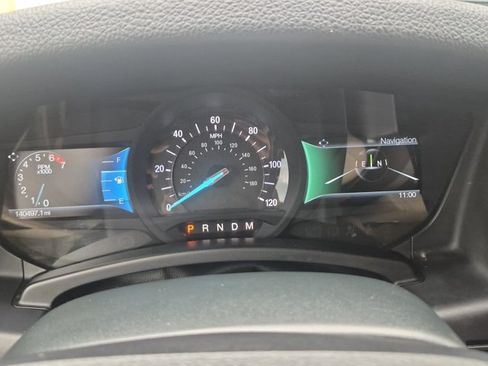 Used 2015 Ford Expedition Limited w/ Equipment Group 301A RWD image 11