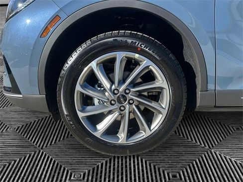 New 2026 Lincoln Corsair Premiere image 14