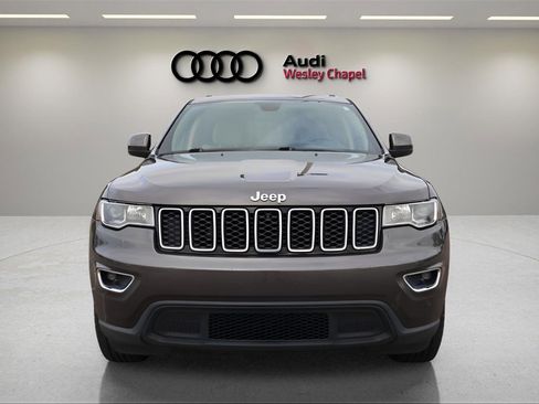 Used 2019 Jeep Grand Cherokee Laredo image 8