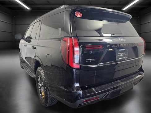 Used 2025 Ford Expedition Tremor AWD/4WD image 4