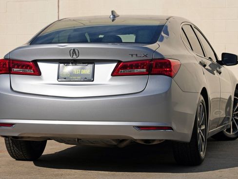 Used 2020 Acura TLX w/ Technology Package FWD image 4