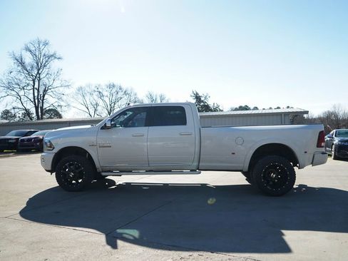 Used 2018 RAM 3500 Laramie Longhorn image 19