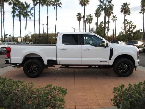 Used 2023 Ford F250 Lariat w/ Sport Appearance Package image 5