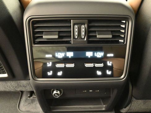 New 2025 Porsche Cayenne E-Hybrid image 19