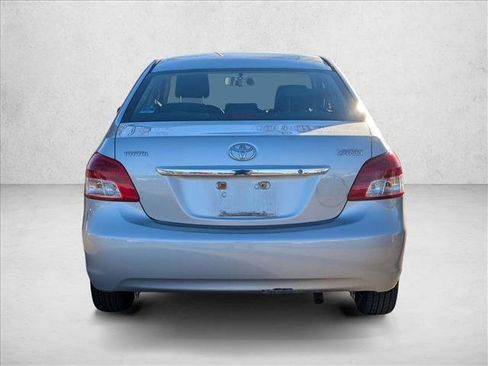 Used 2010 Toyota Yaris Sedan image 7