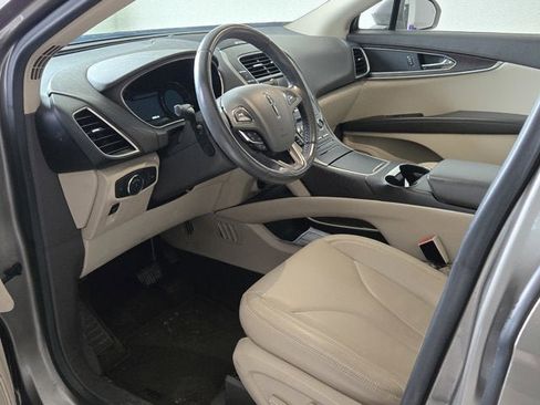 Used 2016 Lincoln MKX Reserve w/ Climate Package image 21