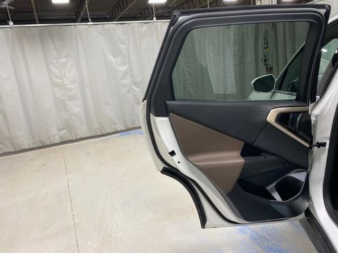 Used 2025 BMW X3 xDrive30i w/ Convenience Package image 23