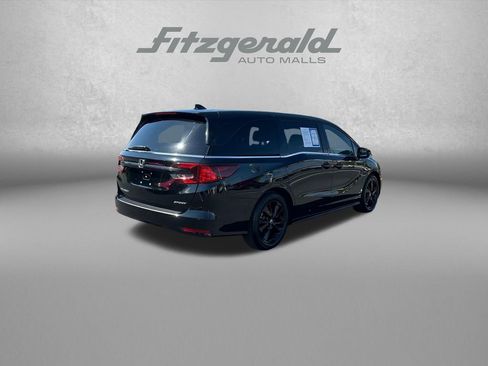 Used 2024 Honda Odyssey Sport image 7