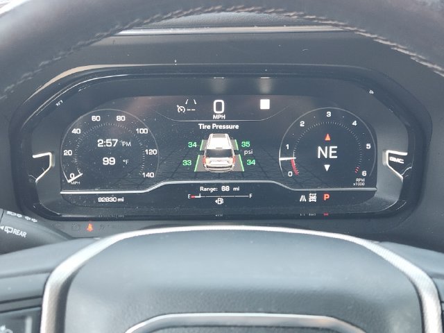 Used 2023 GMC Yukon Denali AWD/4WD image 16