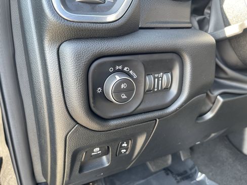 Used 2025 RAM 1500 Laramie image 18