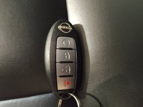 Used 2023 Nissan Murano SV AWD/4WD image 32