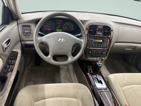 Used 2003 Hyundai Sonata GLS FWD image 10