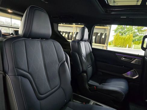 New 2026 INFINITI QX80 4WD w/ Sport Exterior Package image 28