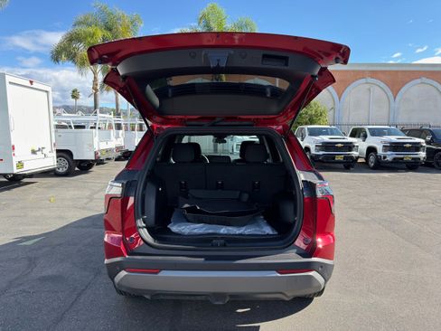 New 2026 Chevrolet Equinox LT w/ LPO, Floor Liner Package image 14