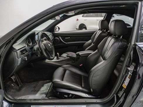 Used 2013 BMW M3 Coupe w/ Premium Pkg image 4