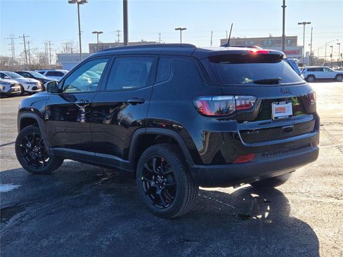 New 2026 Jeep Compass Latitude image 15