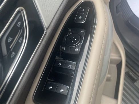 Used 2022 Lincoln Navigator L Reserve image 11