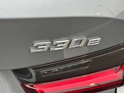 Used 2023 BMW 330e 330e iPerformance image 12