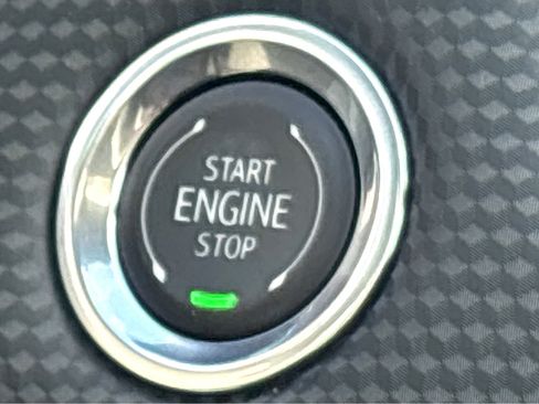 Used 2026 Chevrolet Equinox RS w/ Convenience Package III image 6