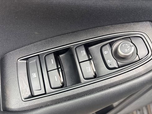 Used 2024 Subaru Outback Premium AWD/4WD image 13