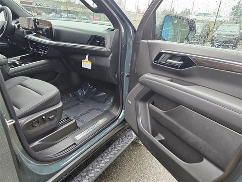 New 2026 Chevrolet Tahoe Z71 image 12