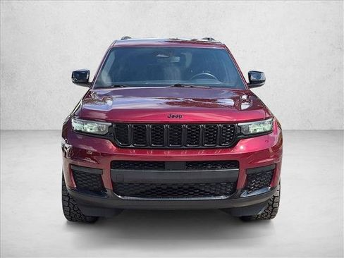 Used 2022 Jeep Grand Cherokee L Laredo AWD/4WD image 2