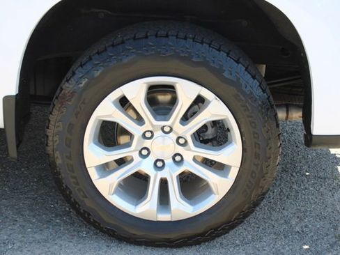 Used 2024 Chevrolet Silverado 1500 LTZ image 11