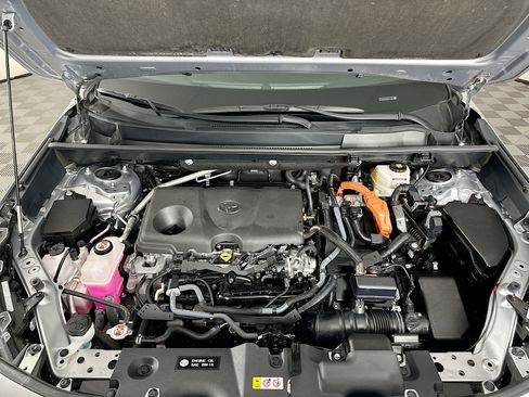 Used 2024 Toyota RAV4 LE image 30