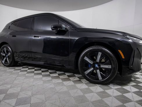 Used 2023 BMW iX xDrive50 w/ Sport Package AWD/4WD image 3
