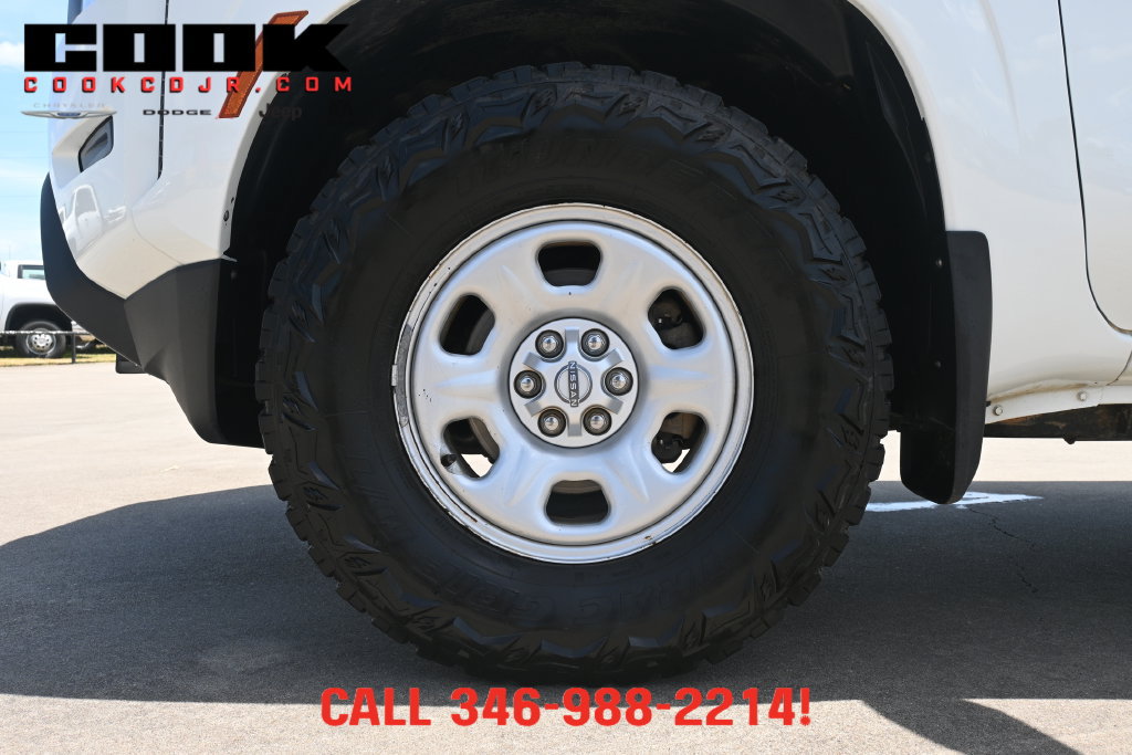Used 2022 Nissan Frontier S AWD/4WD image 27