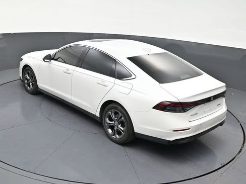 Used 2025 Honda Accord EX-L image 15