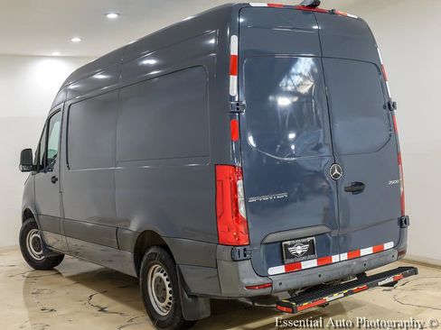 Used 2019 Mercedes-Benz Sprinter 144 image 10