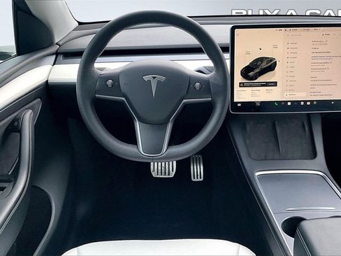Used 2022 Tesla Model Y Performance image 5