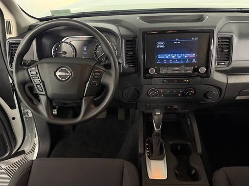 Used 2024 Nissan Frontier S image 13