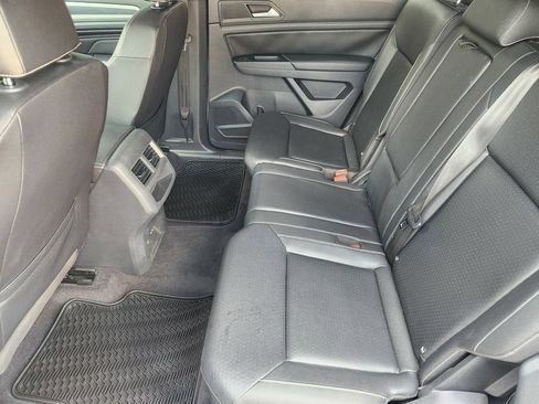 Used 2020 Volkswagen Atlas Cross Sport SEL R-Line AWD/4WD image 30