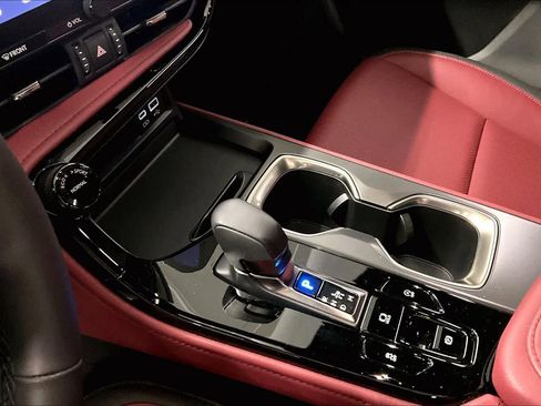 Used 2024 Lexus NX 250 FWD image 16