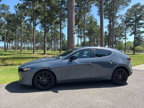 Used 2022 MAZDA MAZDA3 s FWD image 6