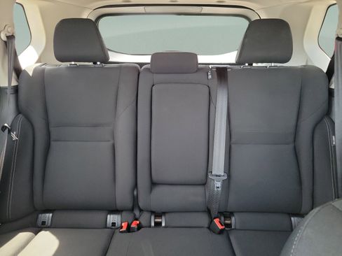 Used 2024 Nissan Rogue S AWD/4WD image 9